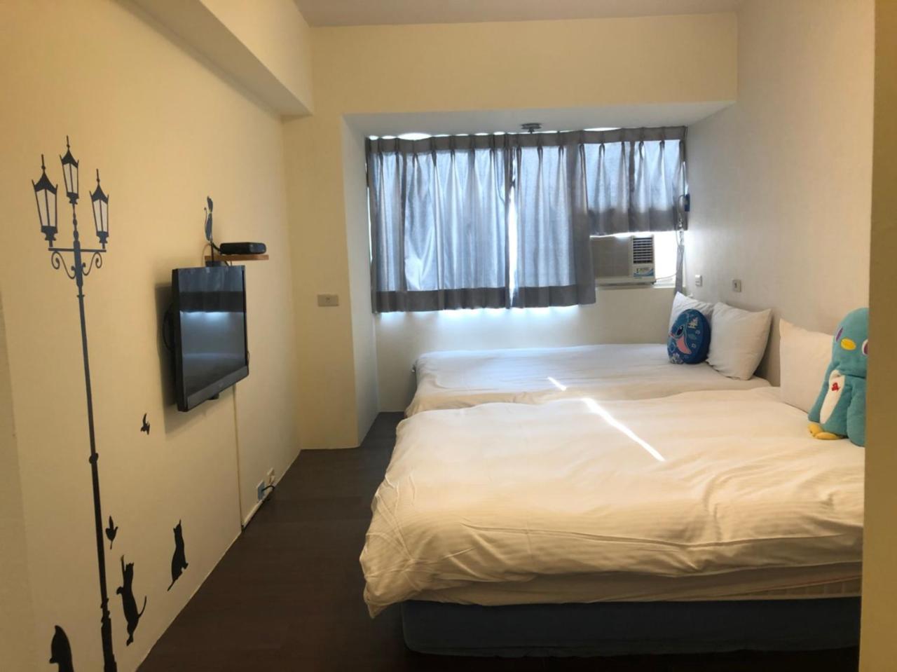Happines Trip Inn Taichung Exterior photo
